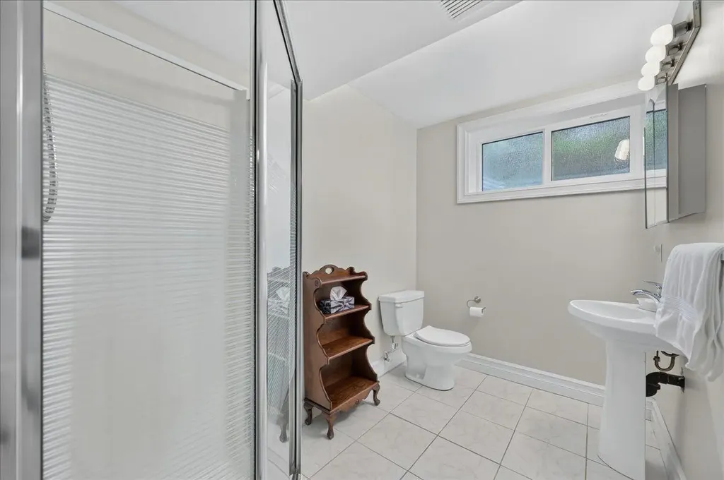 2511 Exshaw Road NW Calgary AB T2M4E6