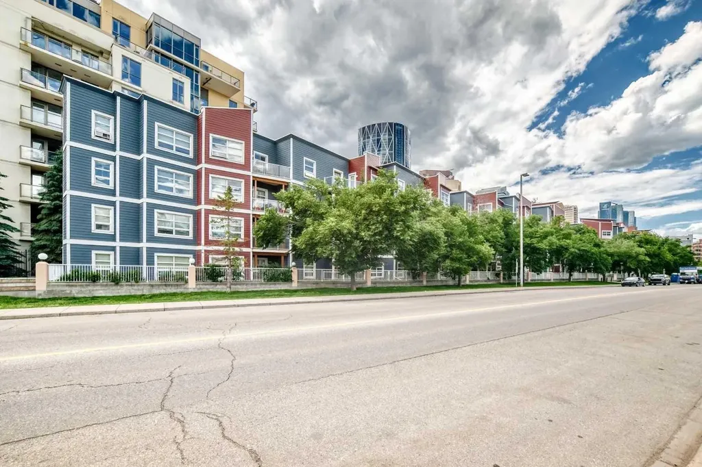333 Riverfront Avenue SE Calgary AB T2G 5R1