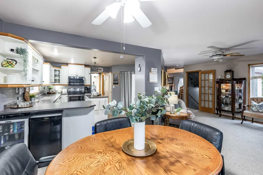 512 11 Street Dunmore AB T1B 0K4