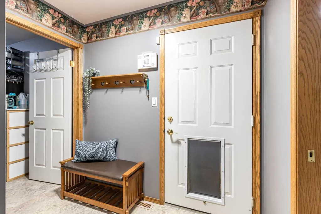 512 11 Street Dunmore AB T1B 0K4