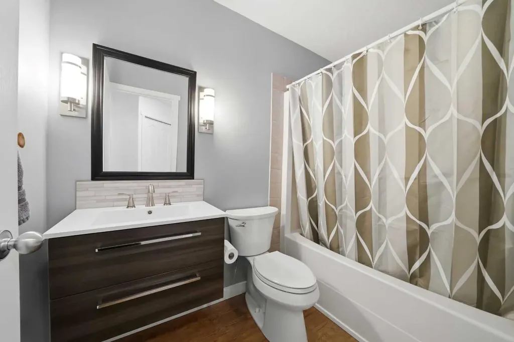 48 Dodge Avenue Red Deer AB T4R 3E8