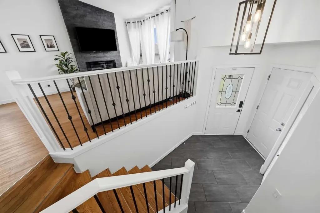 48 Dodge Avenue Red Deer AB T4R 3E8
