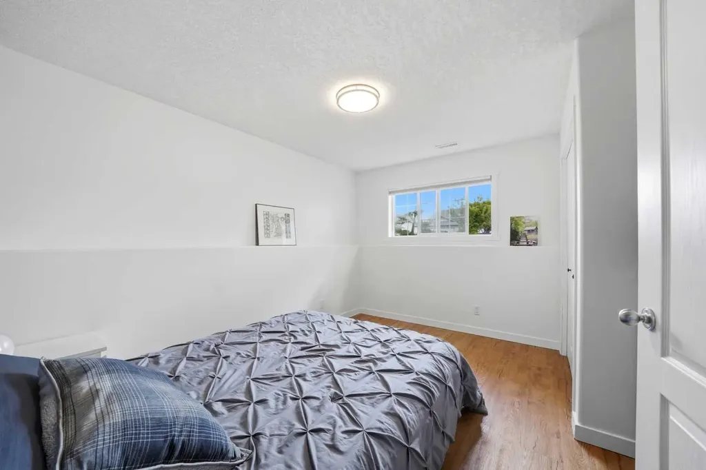 48 Dodge Avenue Red Deer AB T4R 3E8