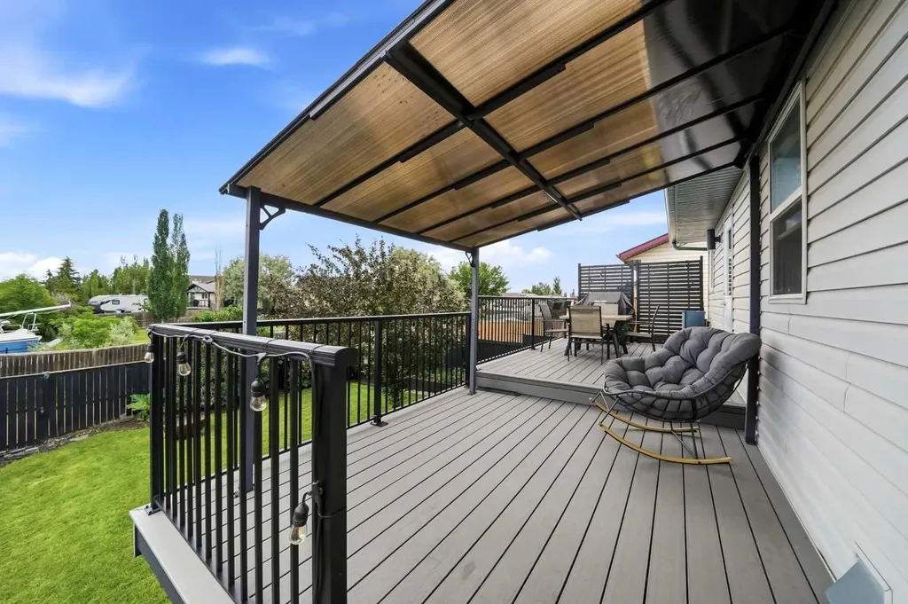 48 Dodge Avenue Red Deer AB T4R 3E8