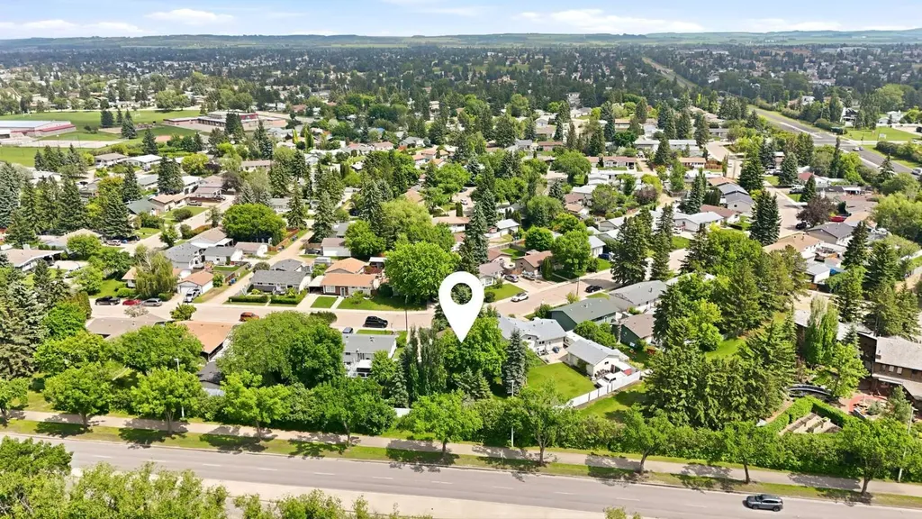 12 Malcolm Crescent Red Deer AB T4N 0J8
