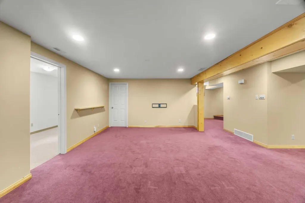 4907 Vantage Crescent NW Calgary AB T3A 1X6