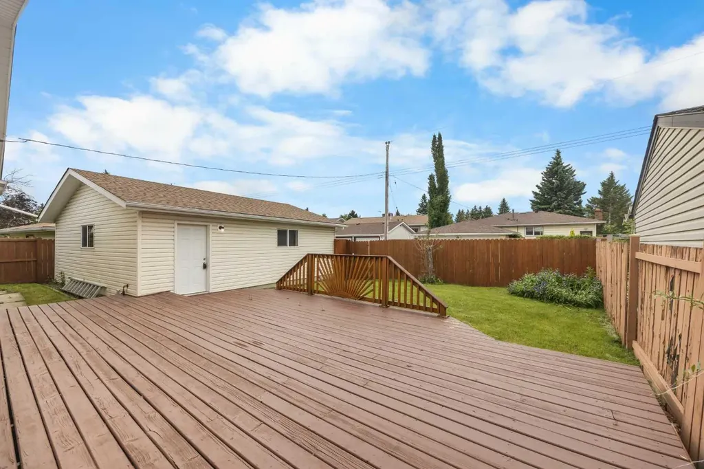 4907 Vantage Crescent NW Calgary AB T3A 1X6