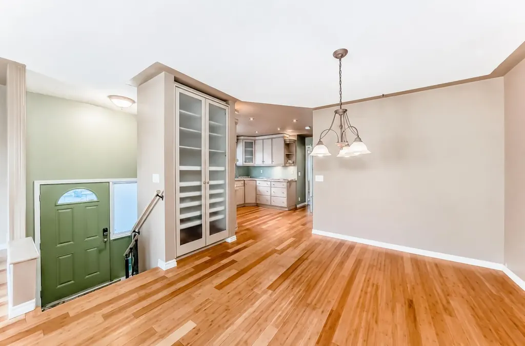 274 Templeview Way NE Calgary AB T1Y 3Y9