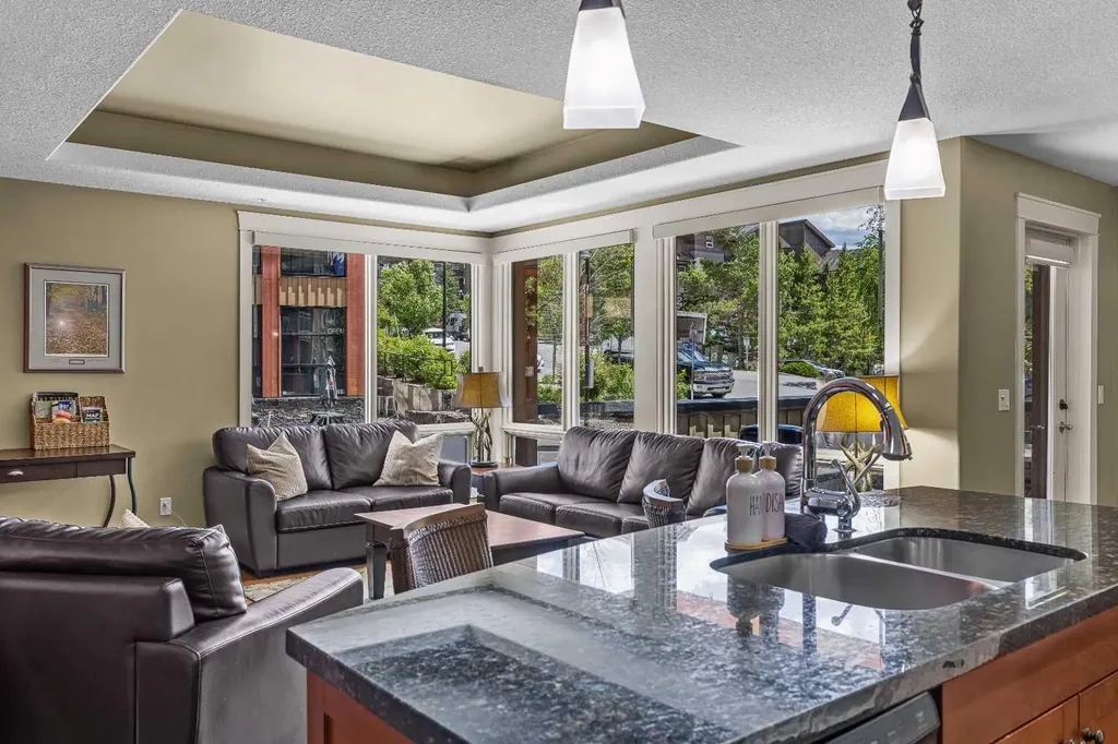 191 Kananaskis Way Canmore AB T1W 0A3