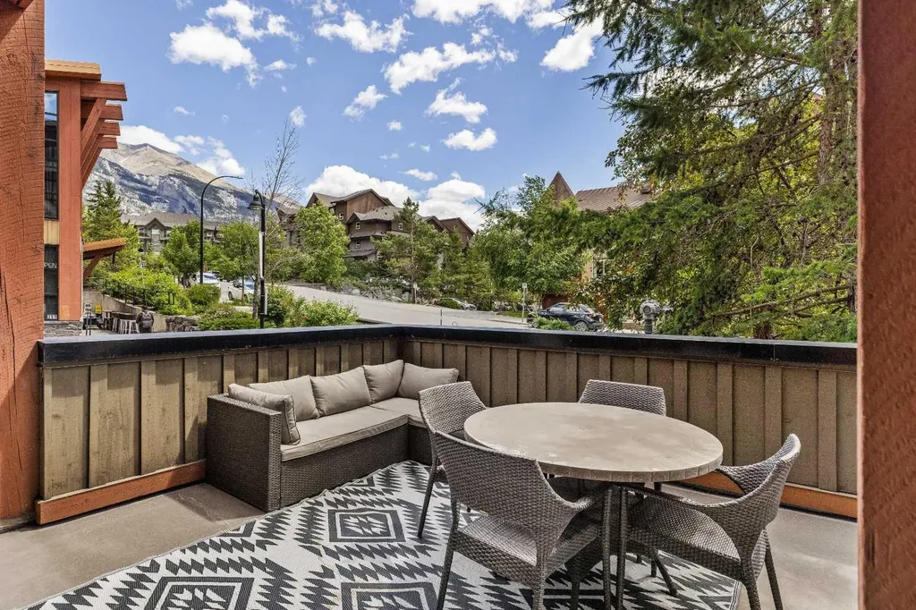 191 Kananaskis Way Canmore AB T1W 0A3