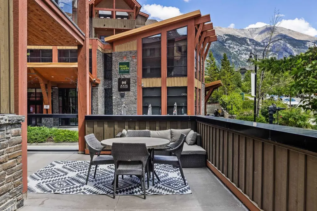 191 Kananaskis Way Canmore AB T1W 0A3