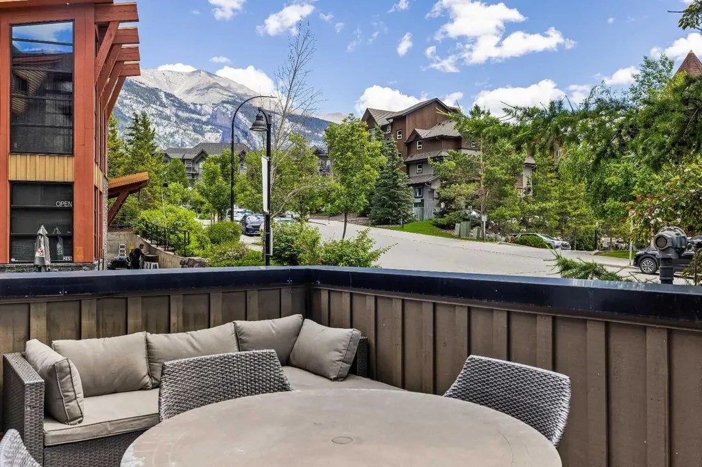 191 Kananaskis Way Canmore AB T1W 0A3