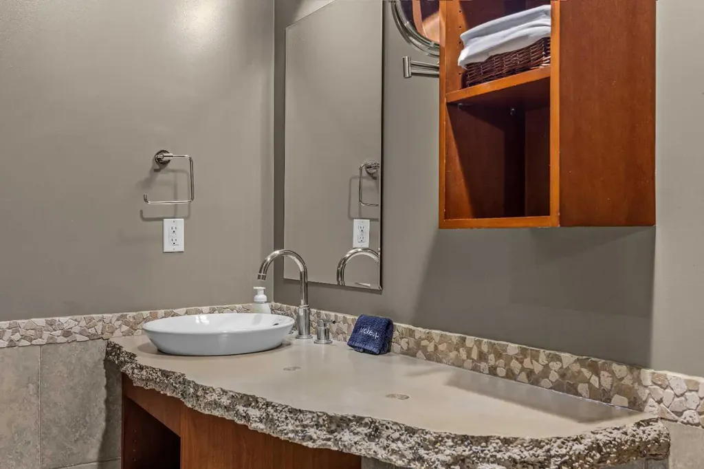 191 Kananaskis Way Canmore AB T1W 0A3