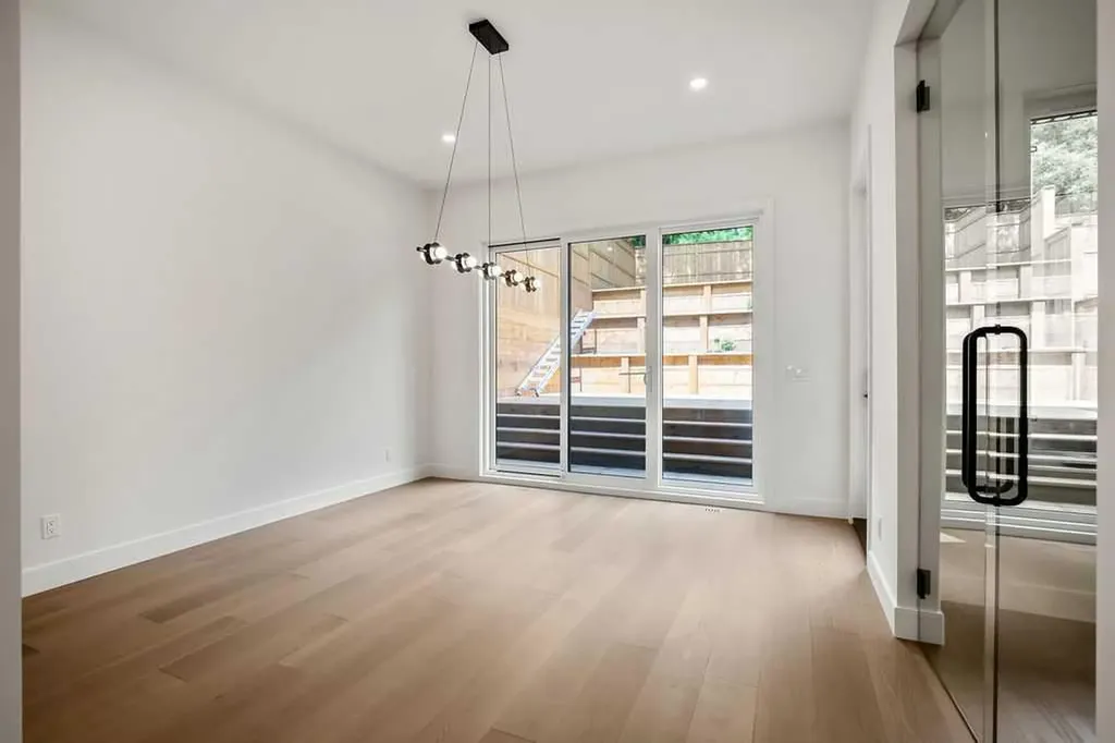 710 Bridge Crescent NE Calgary AB T2E5B5