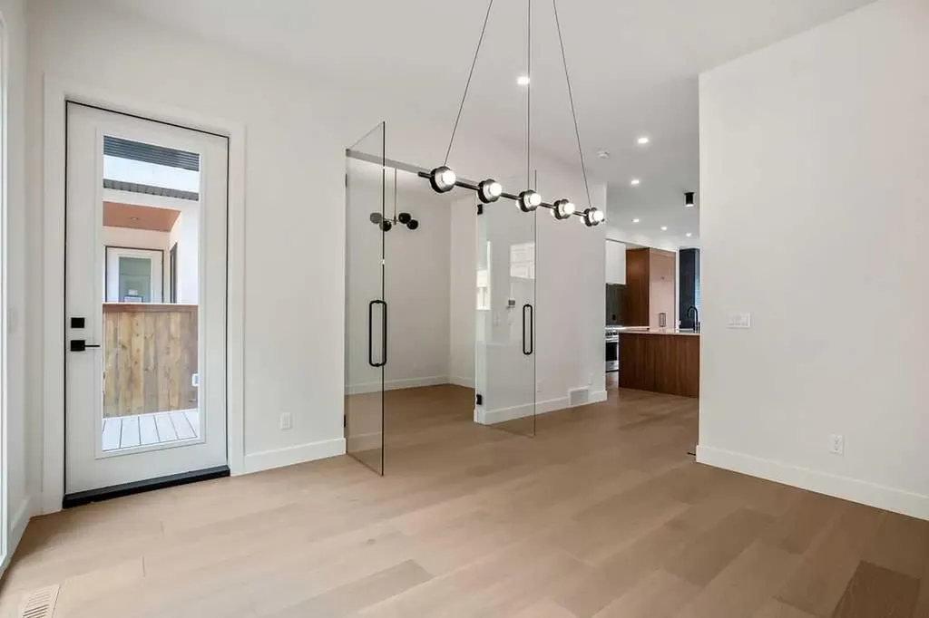 710 Bridge Crescent NE Calgary AB T2E5B5