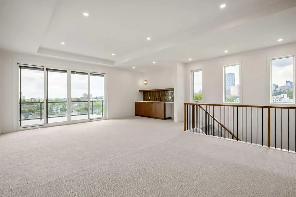 710 Bridge Crescent NE Calgary AB T2E5B5