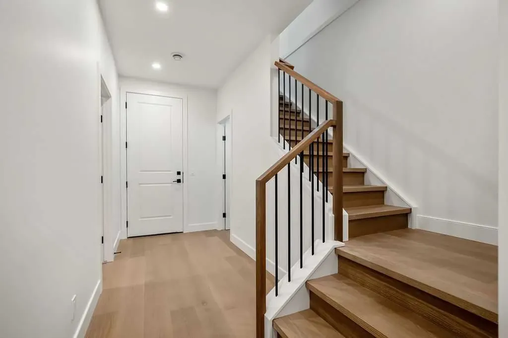 710 Bridge Crescent NE Calgary AB T2E5B5