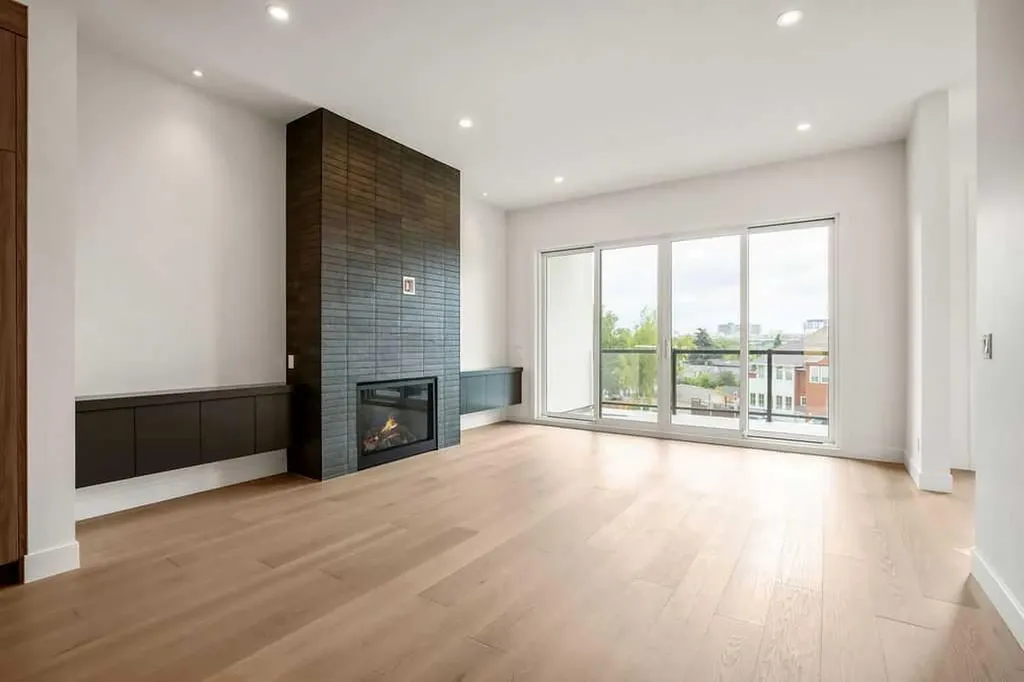 710 Bridge Crescent NE Calgary AB T2E5B5