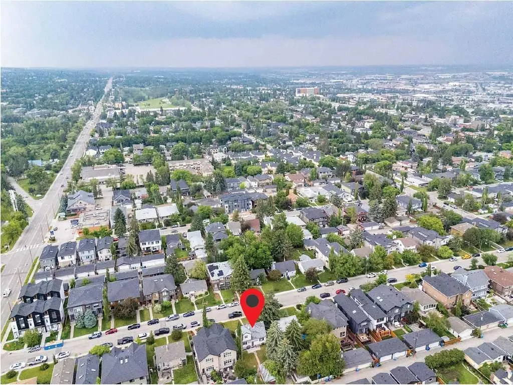 445 29 Avenue NW Calgary AB T2M 2M4