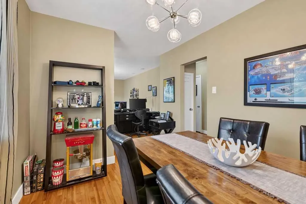 445 29 Avenue NW Calgary AB T2M 2M4