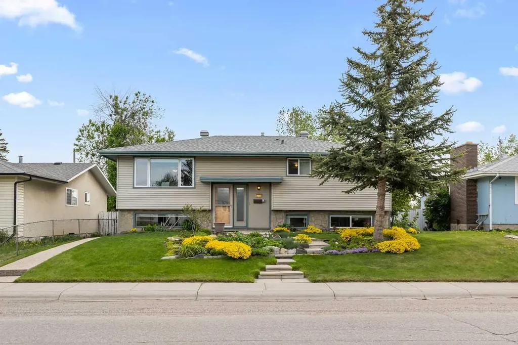 5019 Marshall Road SE Calgary AB T2A 2Y7