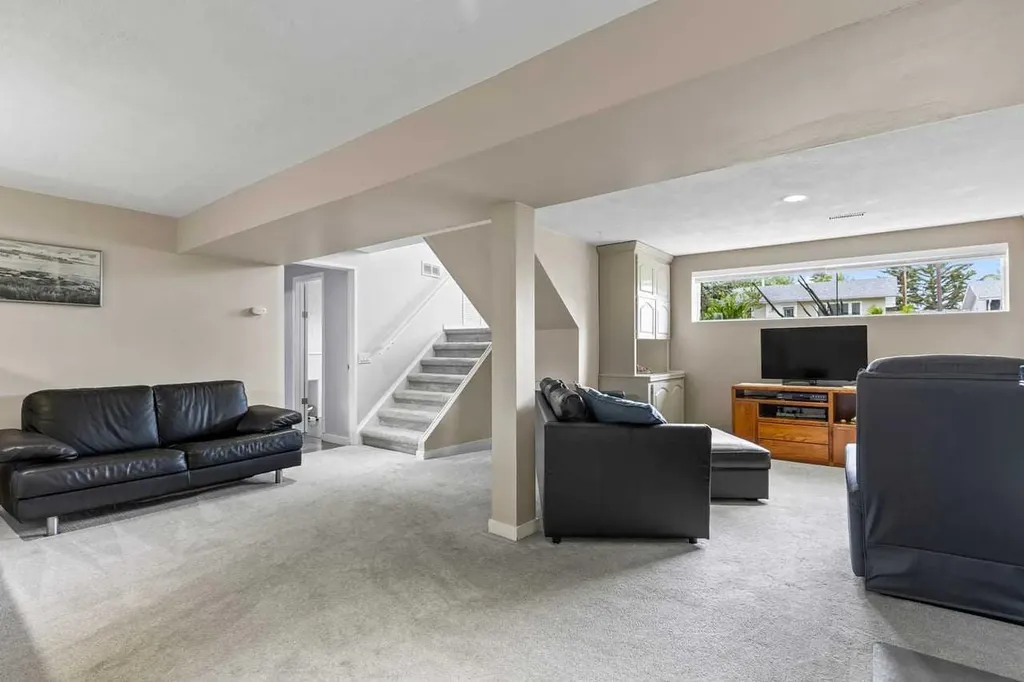 5019 Marshall Road NE Calgary AB T2A 2Y7