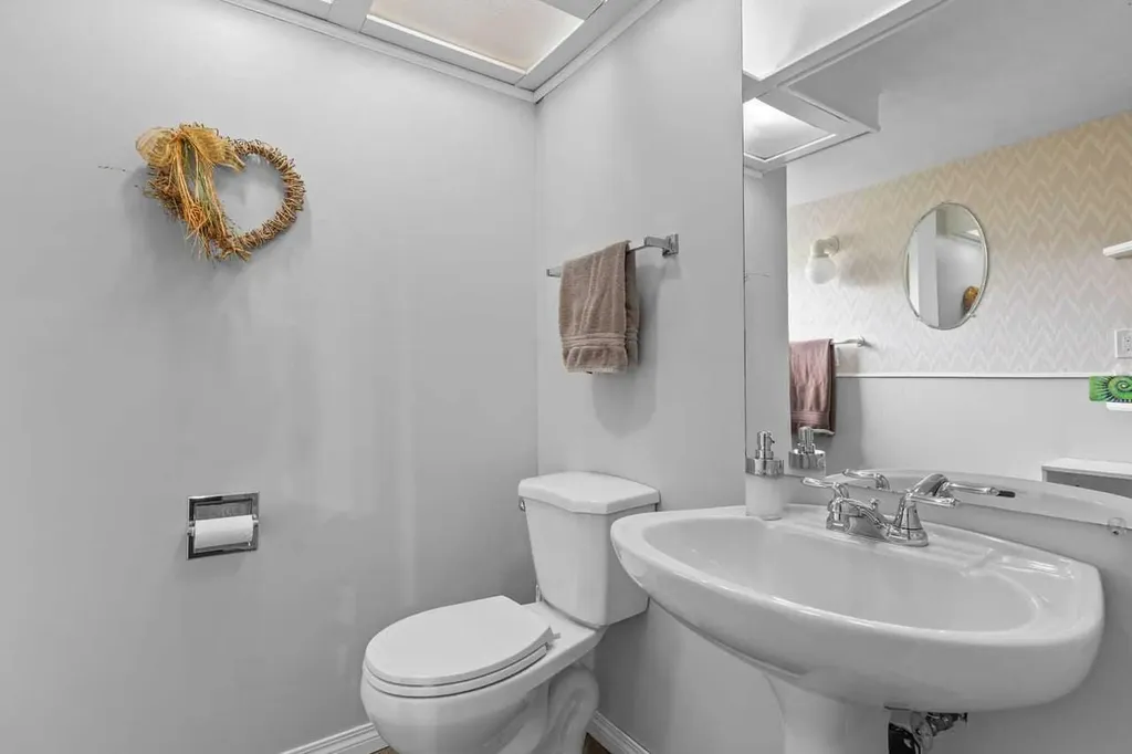 5019 Marshall Road SE Calgary AB T2A 2Y7