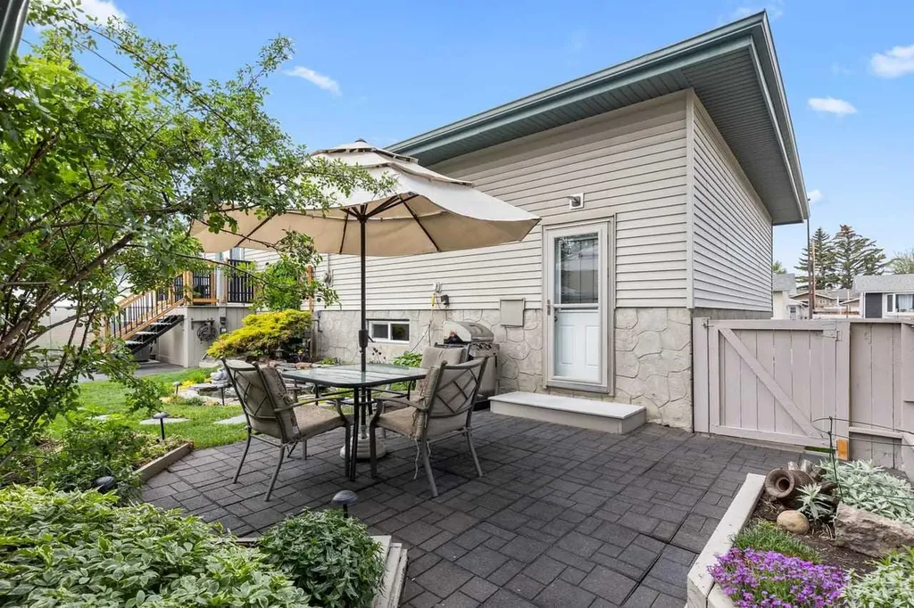 5019 Marshall Road SE Calgary AB T2A 2Y7