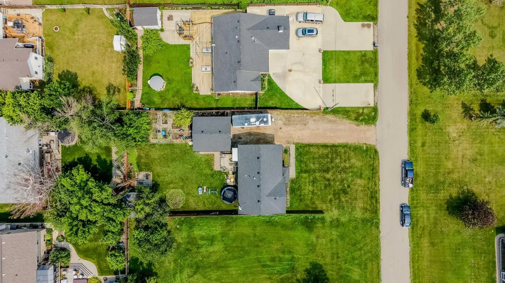 229 2a Street Stirling AB T0K 2E0