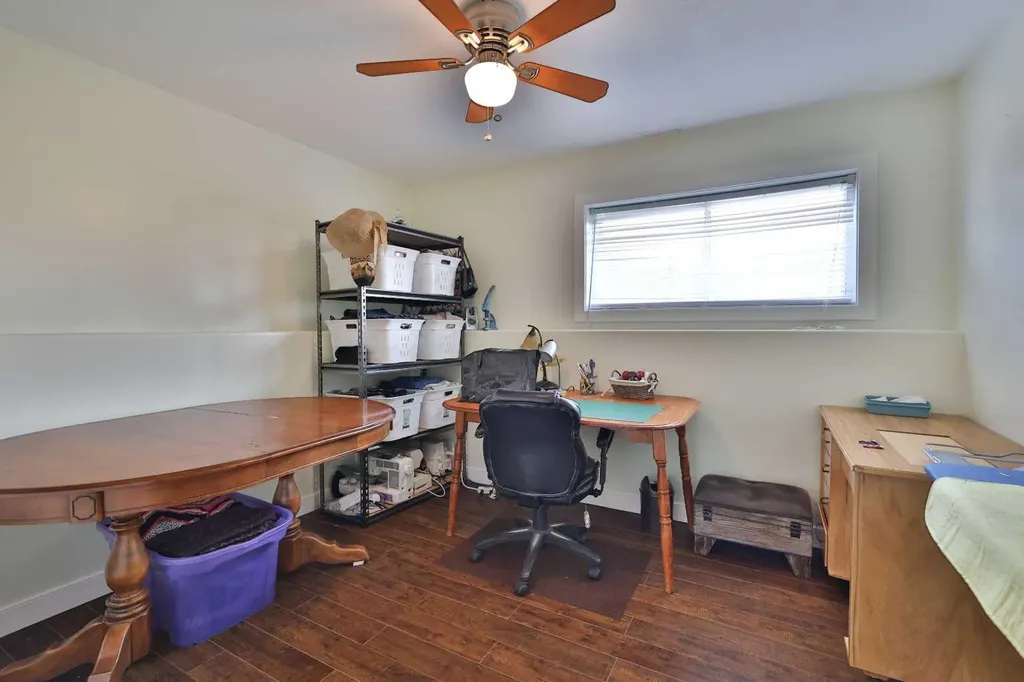 229 2a Street Stirling AB T0K 2E0