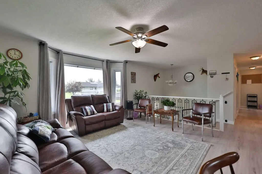 229 2a Street Stirling AB T0K 2E0