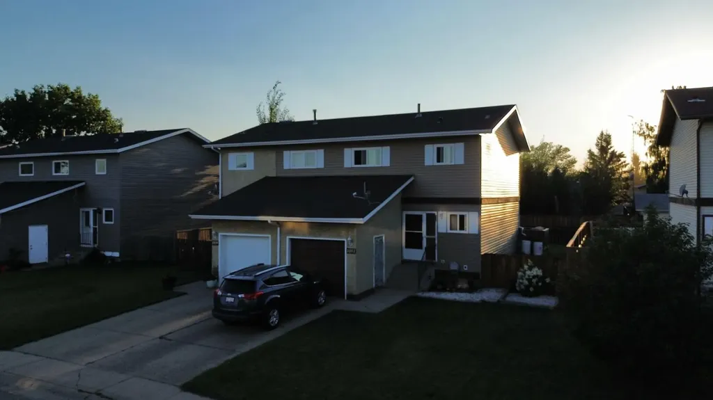 1011 3rd Street W Hanna AB T0J 1P0