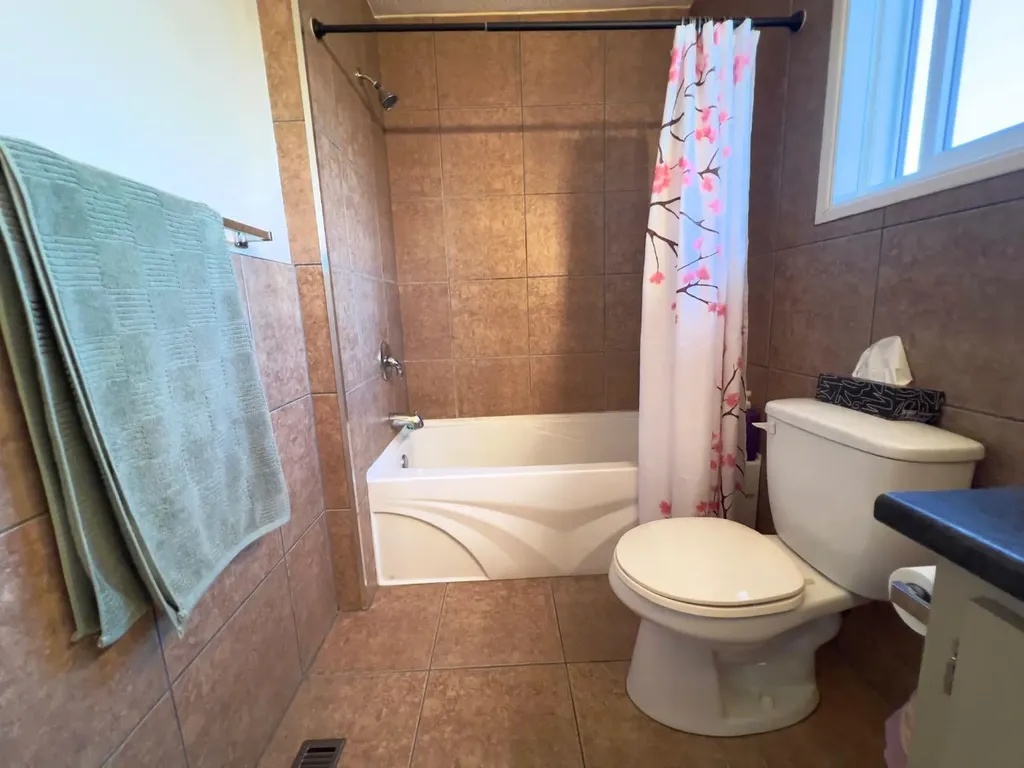 1011 3rd Street W Hanna AB T0J 1P0