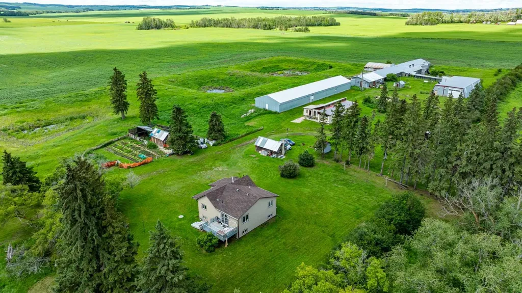 39310 Range Road 250 Rural Lacombe County AB T0C 0Y0