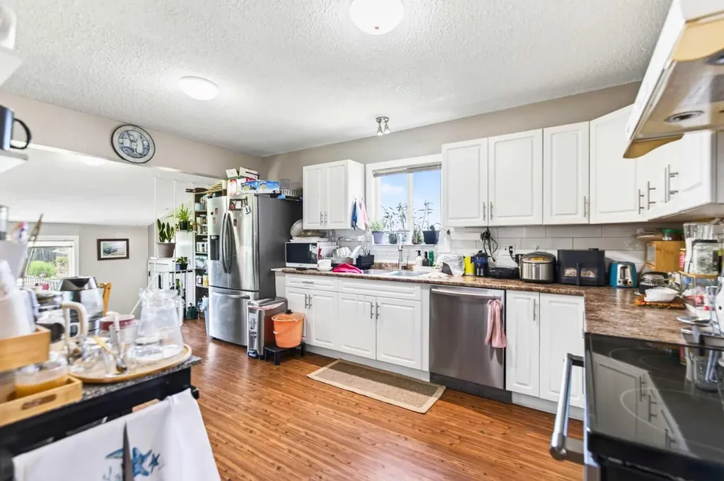 39310 Range Road 250 Rural Lacombe County AB T0C 0Y0