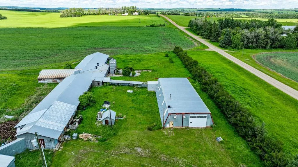 39310 Range Road 250 Rural Lacombe County AB T0C 0Y0