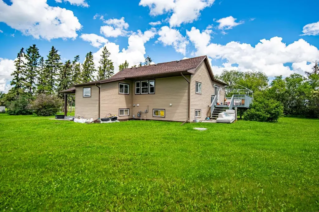 39310 Range Road 250 Rural Lacombe County AB T0C 0Y0