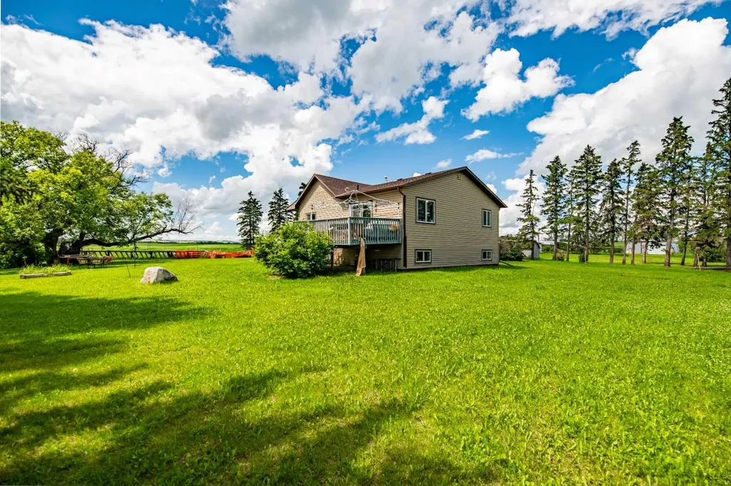 39310 Range Road 250 Rural Lacombe County AB T0C 0Y0