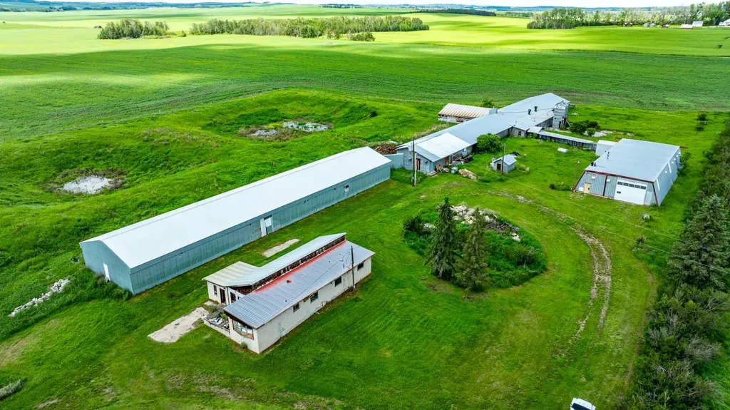 39310 Range Road 250 Rural Lacombe County AB T0C 0Y0