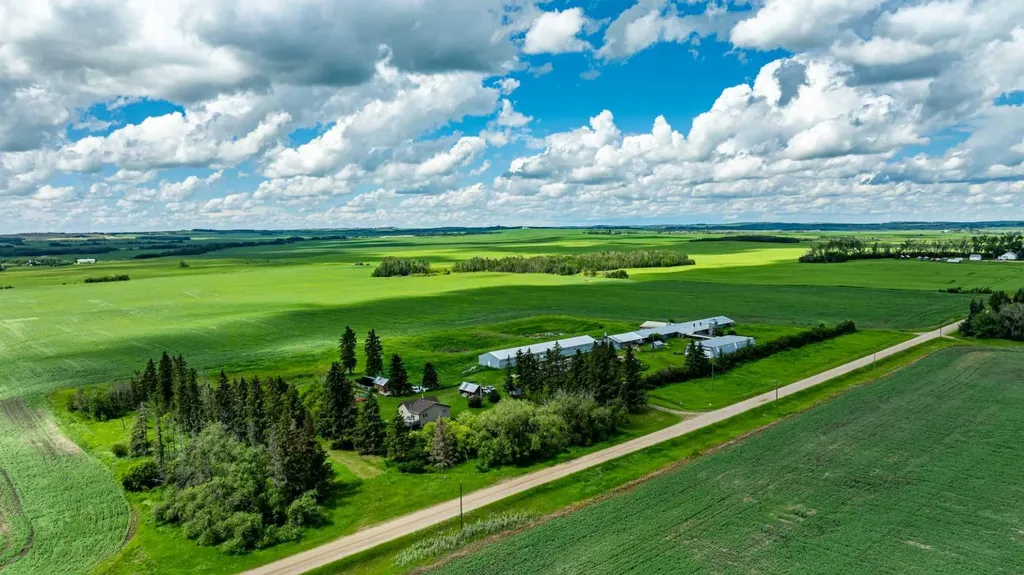 39310 Range Road 250 Rural Lacombe County AB T0C 0Y0
