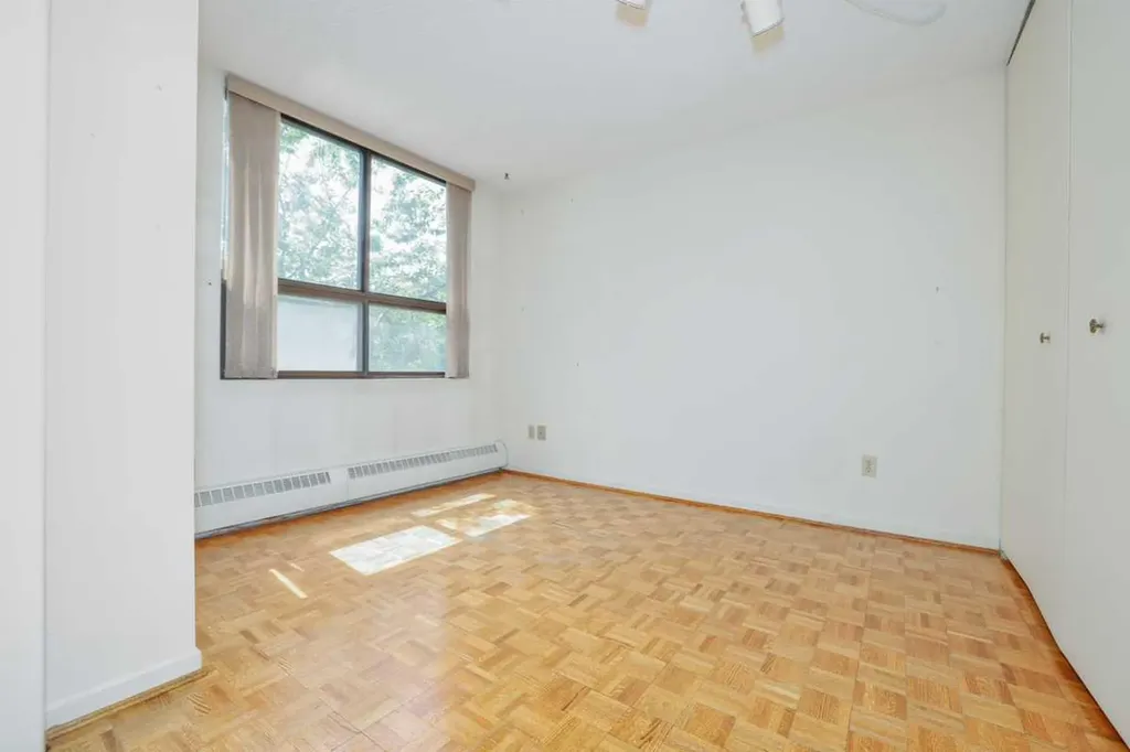 80 Point Mckay Crescent NW Calgary AB T3B 4W4
