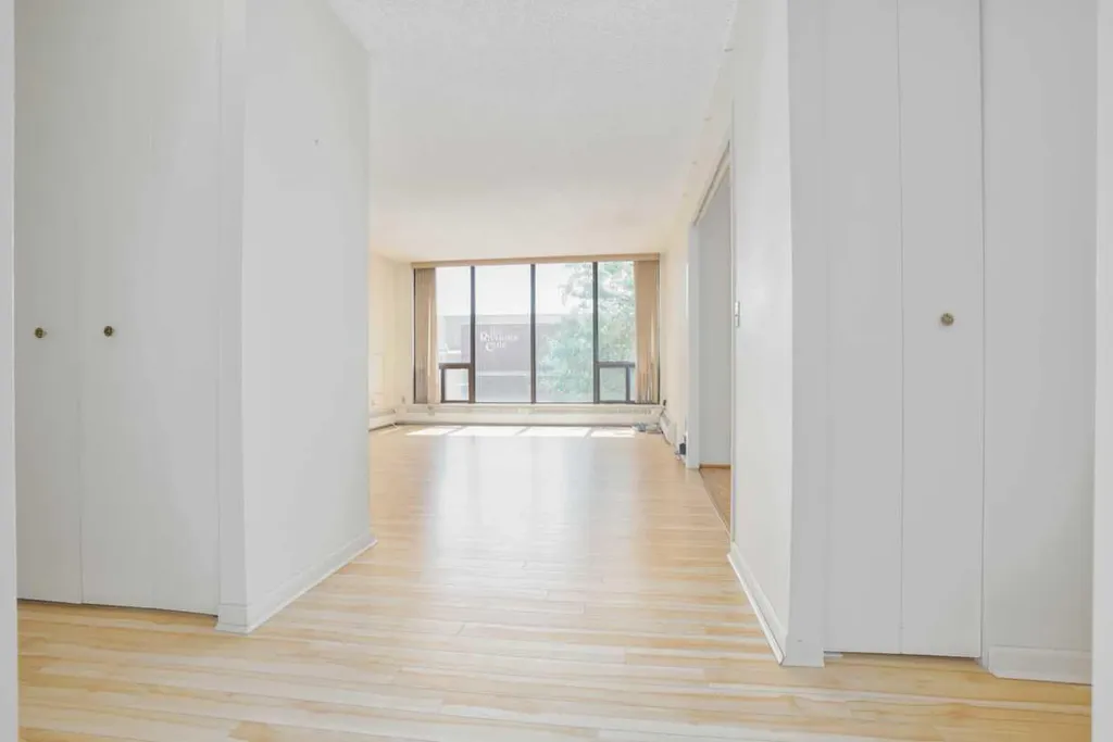 80 Point Mckay Crescent NW Calgary AB T3B 4W4