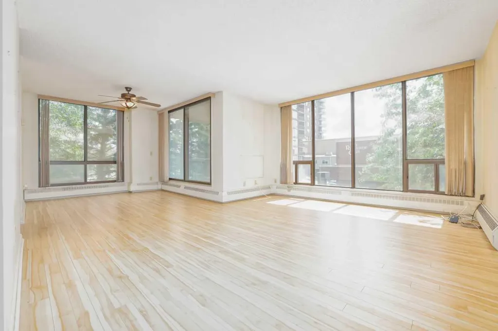 80 Point Mckay Crescent NW Calgary AB T3B 4W4