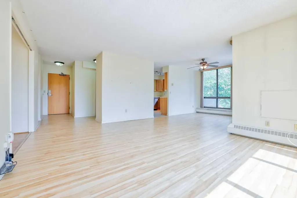 80 Point Mckay Crescent NW Calgary AB T3B 4W4