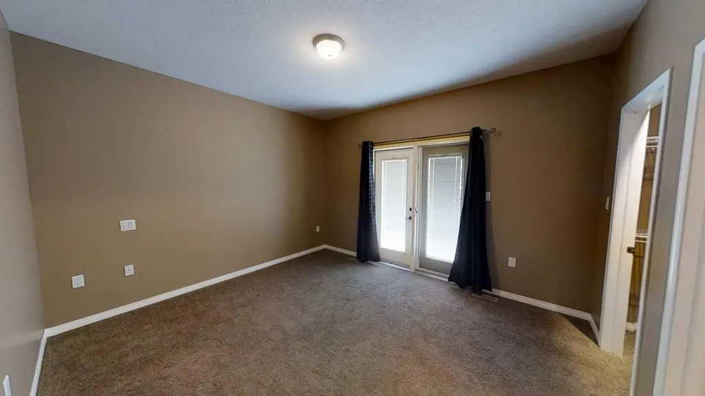 7613 114 Street Grande Prairie AB T8W0G3
