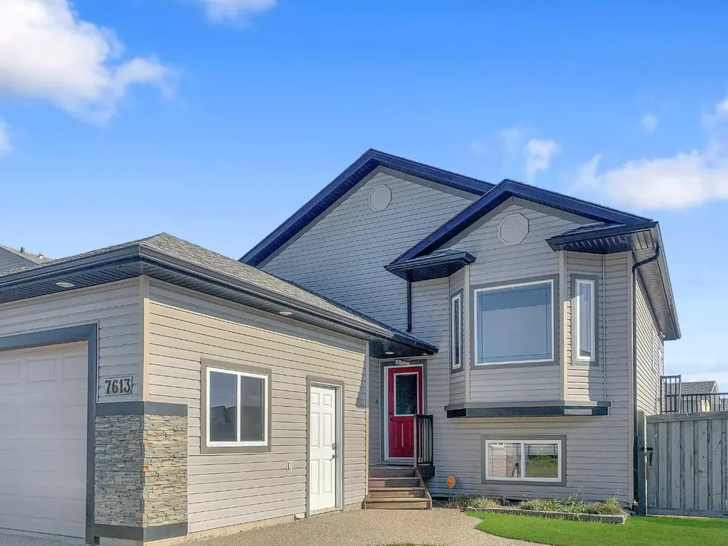 7613 114 Street Grande Prairie AB T8W0G3