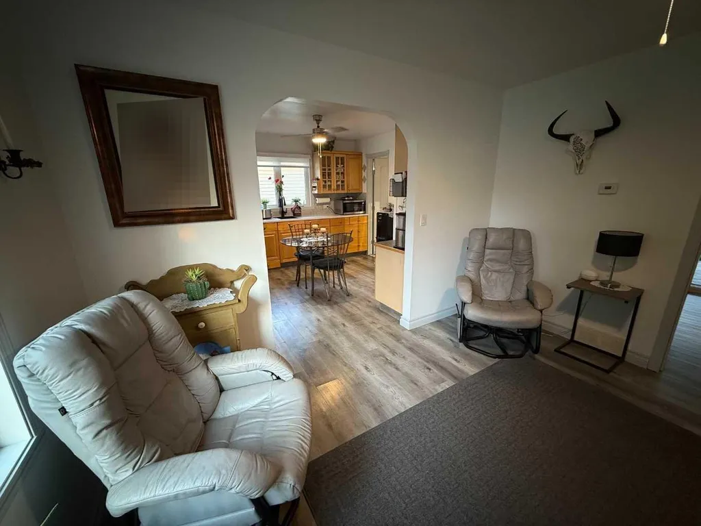 4703 47 Avenue Myrnam AB T0B 3K0