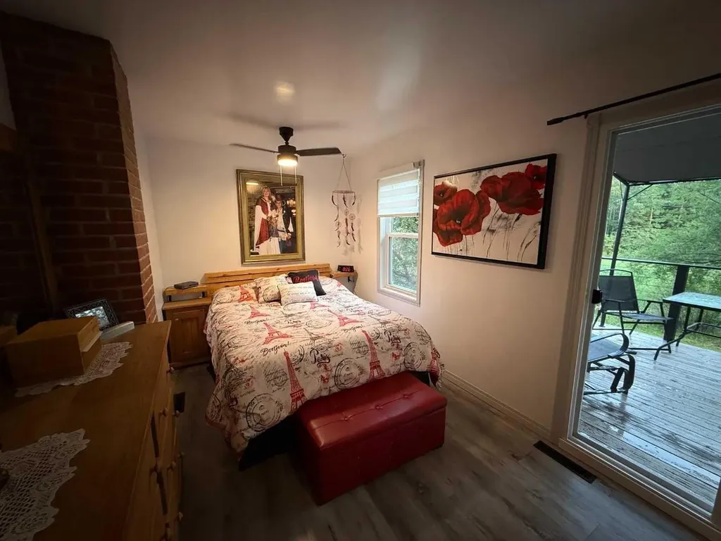 4703 47 Avenue Myrnam AB T0B 3K0
