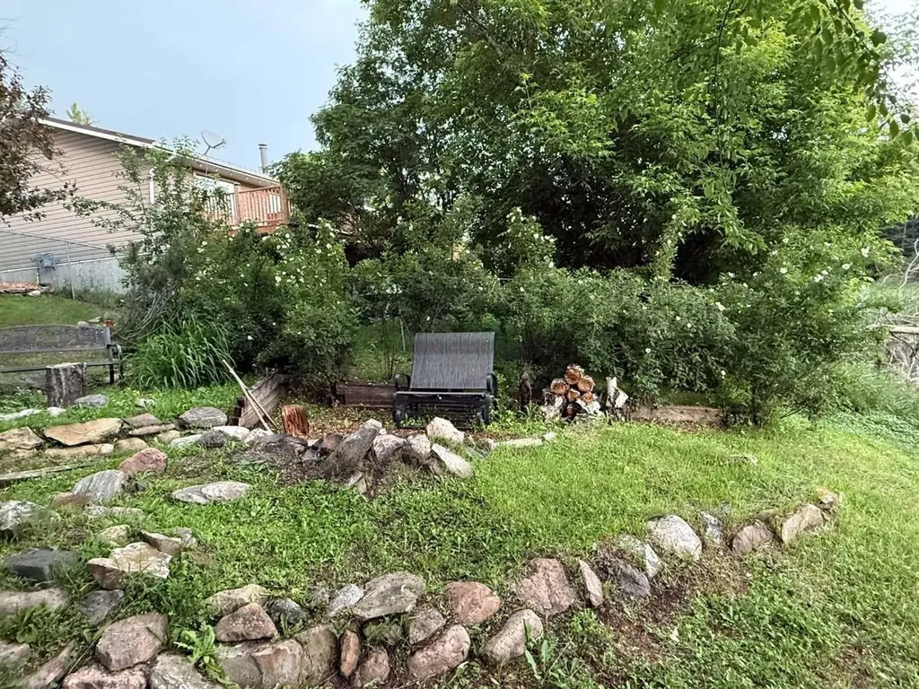 4703 47 Avenue Myrnam AB T0B 3K0