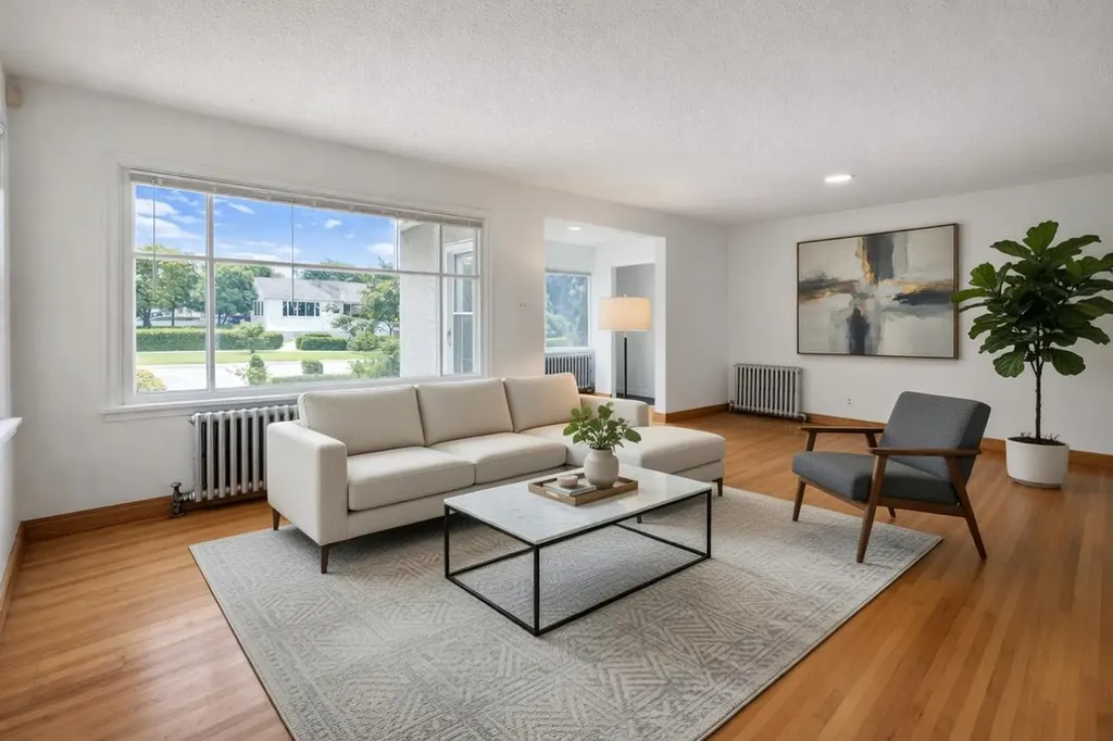 326 27 Avenue NE Calgary AB T2E 2A2